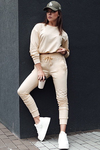 Spodnie dresowe damskie RELAX MODE kremowe Dstreet UY2142