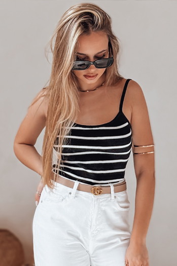 Črtasto enodelno telo STRIP BACK black Dstreet RY2900