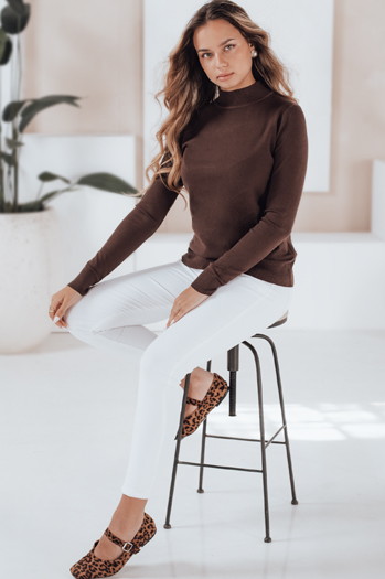 Ženski pulover s polovičnim rolojem TARLENA brown Dstreet MY2481