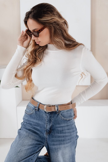 Ženski pulover z rolojem TARLENA white Dstreet MY2485