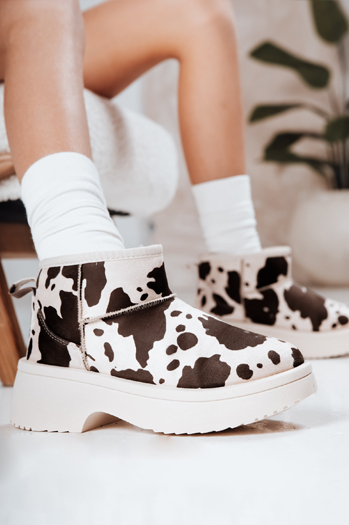 Ženski snežni škornji z debelim podplatom z našitki Dstreet ZY1285