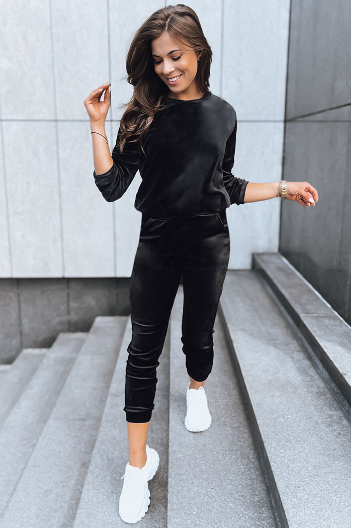 Ženski žametni komplet VELVET HARMONY Barva Črna DSTREET AY0879