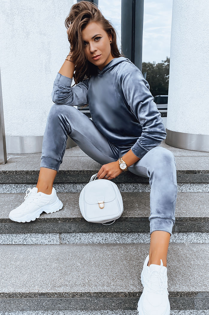 Ženski žametni komplet SO COMFY Barva Grafit DSTREET AY0885