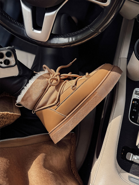 Ženski škornji LUXSNUG z izolacijo camel Dstreet ZY0570