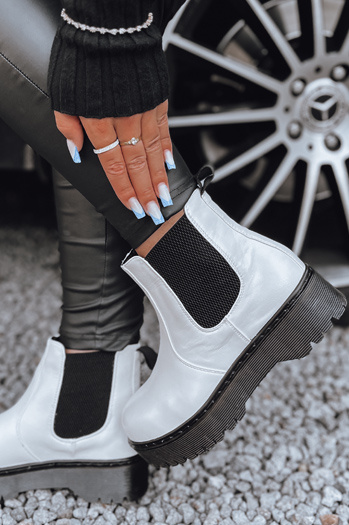 Ženski škornji STEPBACK z visokim podplatom beli Dstreet ZY0495