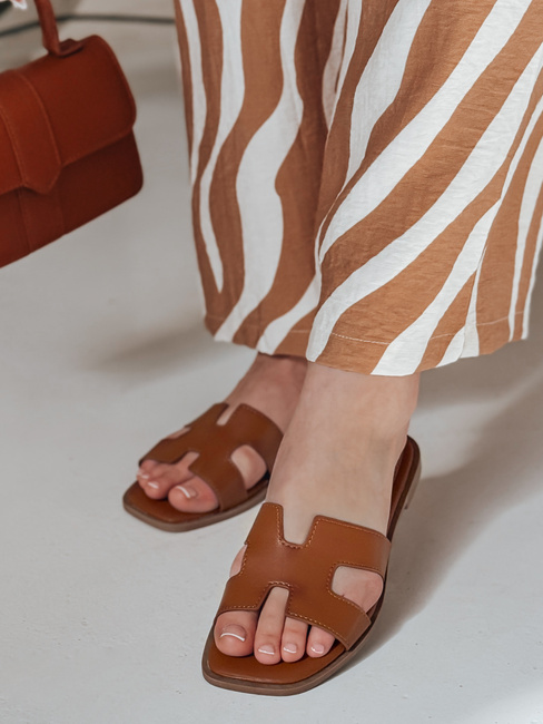 Ženske japonke z izrezi KLASSINO camel Dstreet ZY0882