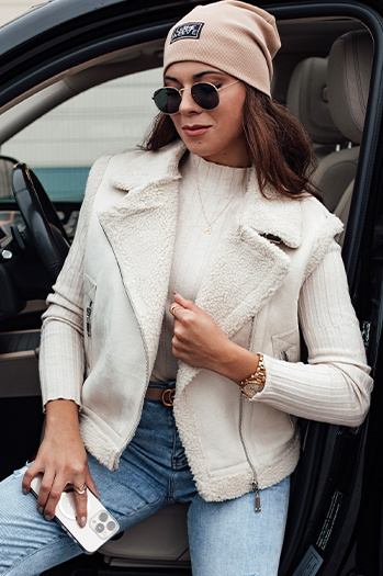 Ženski telovnik iz semiša z ovčjo kožo WOOLZIP white Dstreet TY4743