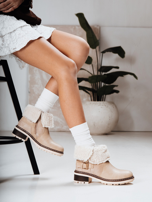 Ženski škornji z ovčjo kožo bež barve Dstreet ZY1249