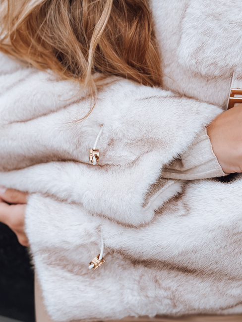 Ženske krznene kratke hlače bele barve Dstreet TY5250