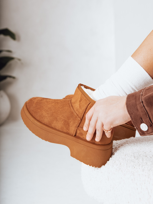 Ženski snežni škornji z debelim podplatom kamelje barve Dstreet ZY1288